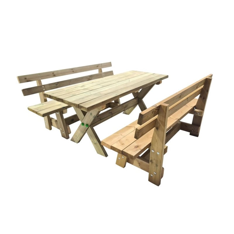 Mesa de madera XERTA con bancos con respaldo VIC