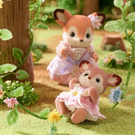 Sylvanian Families Bebé Ciervo Columpio Floral