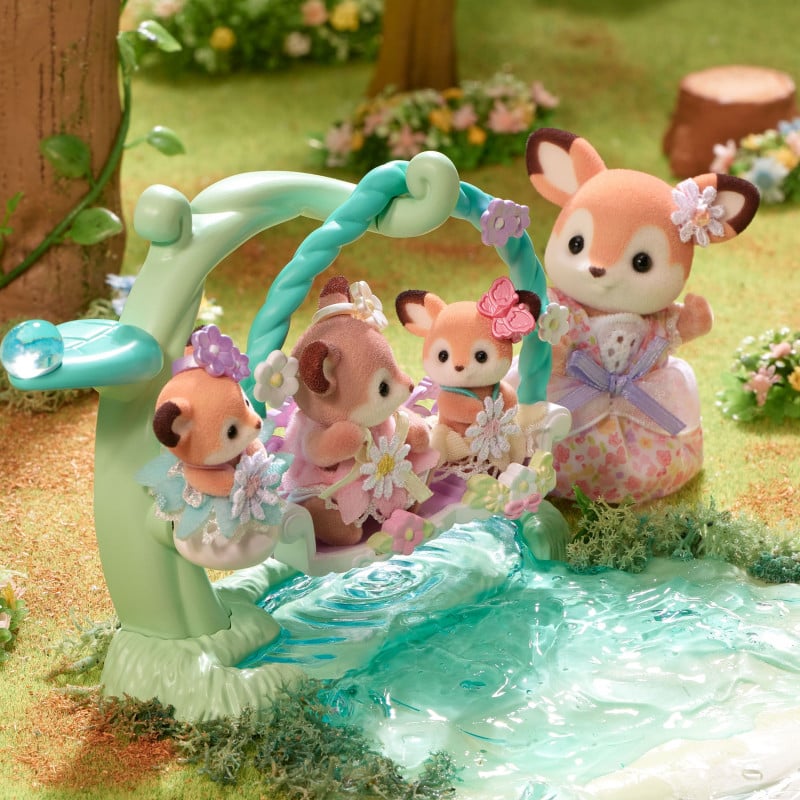 Sylvanian Families Bebé Ciervo Columpio Floral