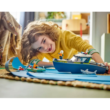 LEGO City Persecución En Barco De Policía