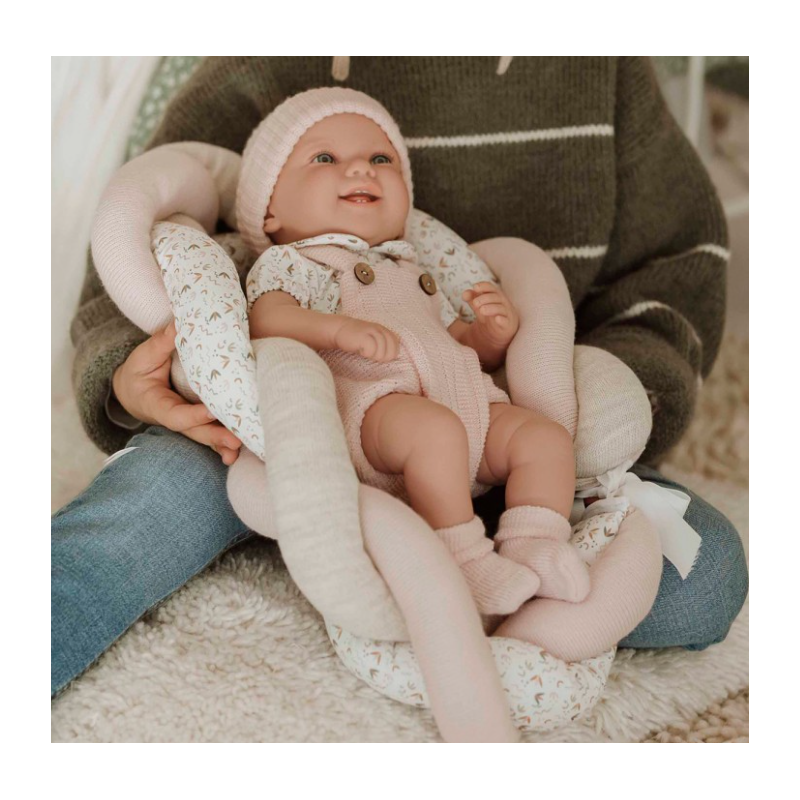 Muñeca Arias Elegance 42 Cm Zoe Rosa Con Cojín