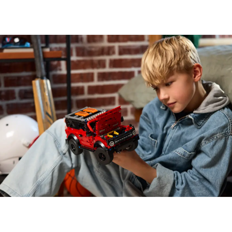 LEGO Technic Furgoneta Ford Bronco