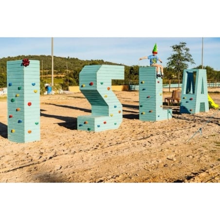 Letras Gigantes Masgames ALPHAPLAY con piedras de escalar pintadas   Superficie de arena, tierra o césped