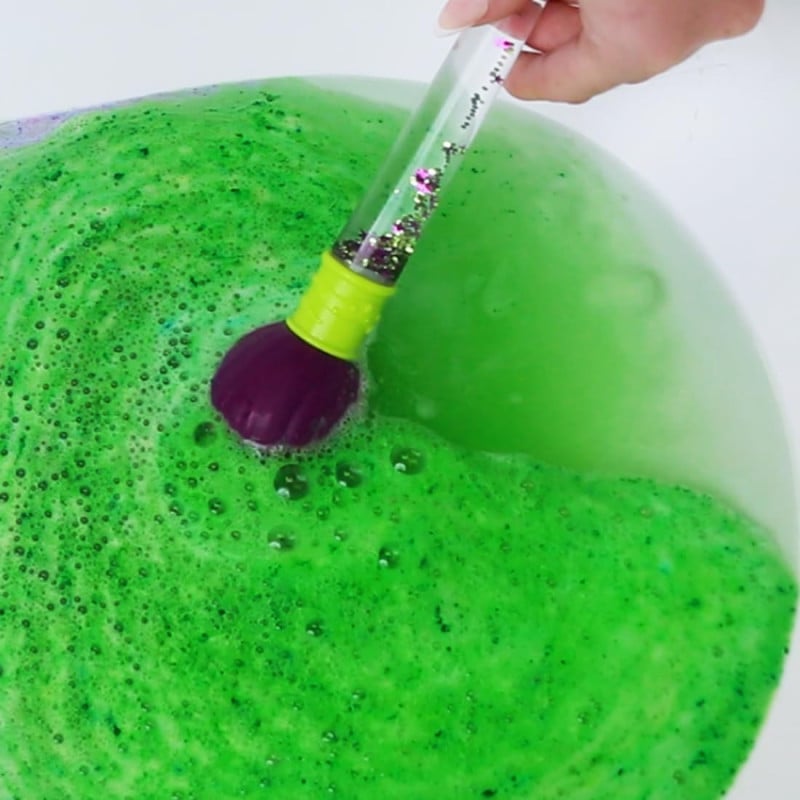 Pincel Mágico y 4 Bombas de Baño