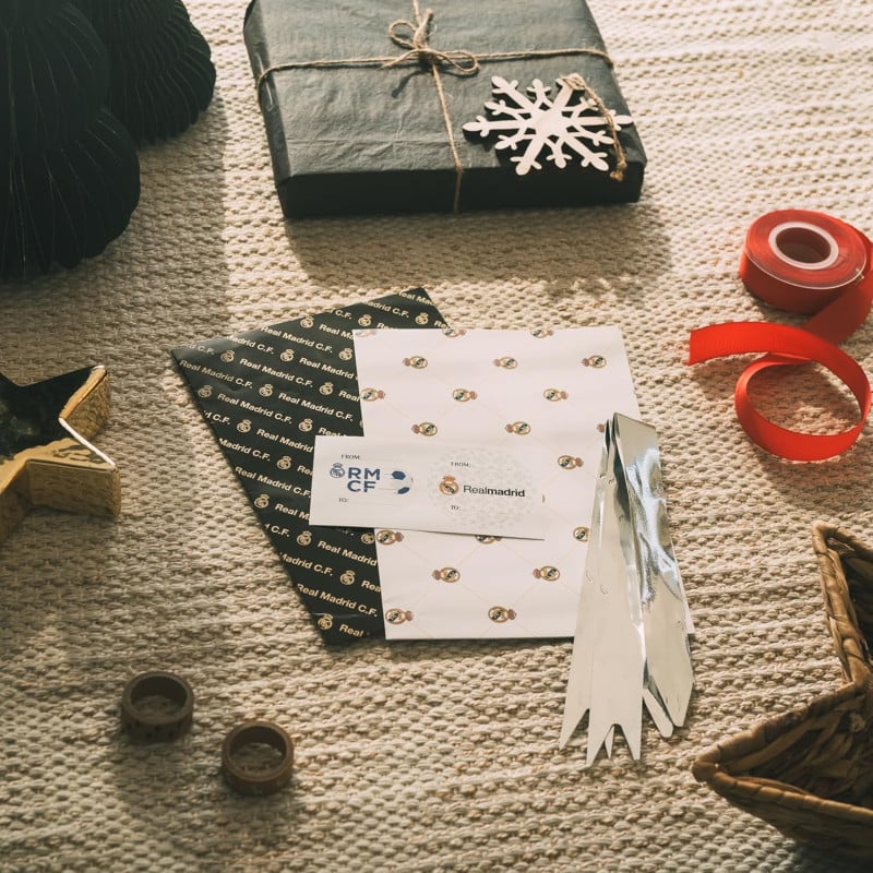 Set Papel Regalo Real Madrid