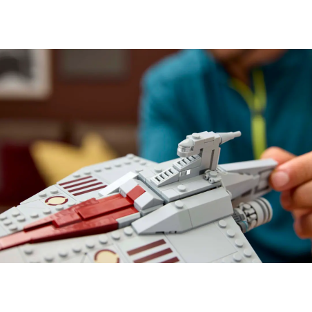 LEGO Star Wars Nave De Asalto Clase Acclamator