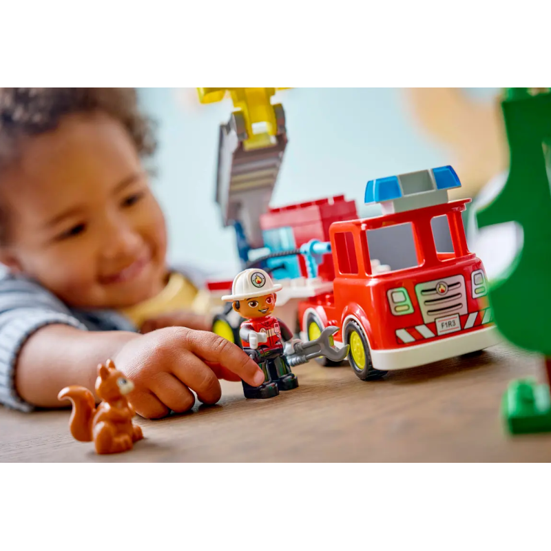 LEGO Camión De Bomberos Con Manguera 10473