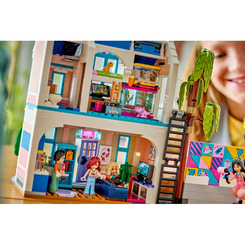 LEGO Friends Casa Familiar Liann 42687