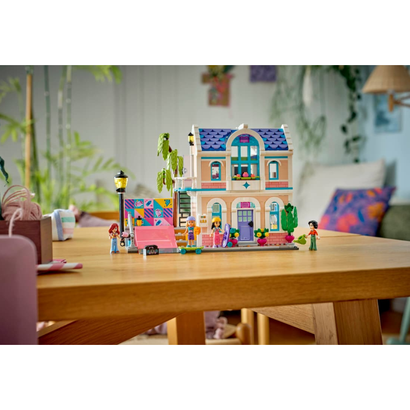 LEGO Friends Casa Familiar Liann 42687