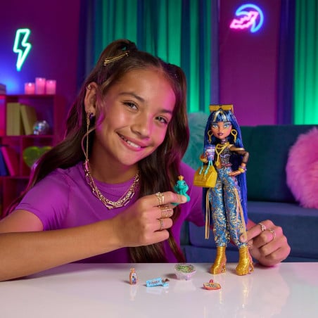 Monster High Cleo De Nile Y 7 Accesorios