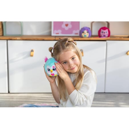 Fantasy Family Kiss Me Owl