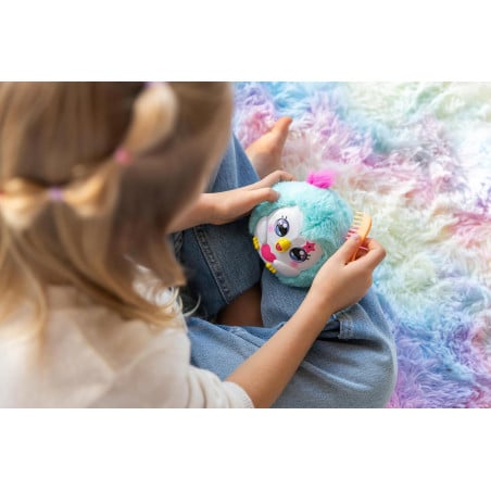 Fantasy Family Kiss Me Owl