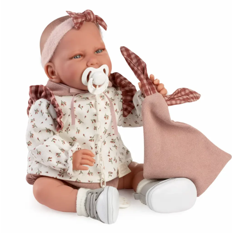 Antonio Juan Recién Nacida Carla Vestido Con Mantita De Antonio Juan