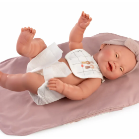 Antonio Juan Recién Nacida Mia Hace Pipi Con Cambiador De Antonio Juan 2