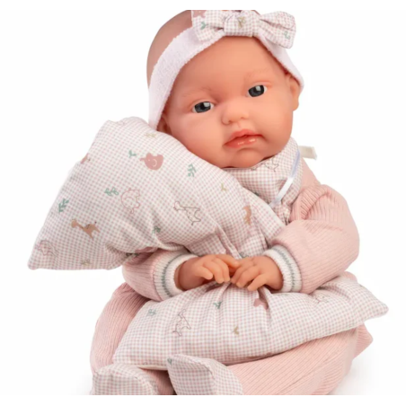 Antonio Juan Toneta Con Babero De Antonio Juan