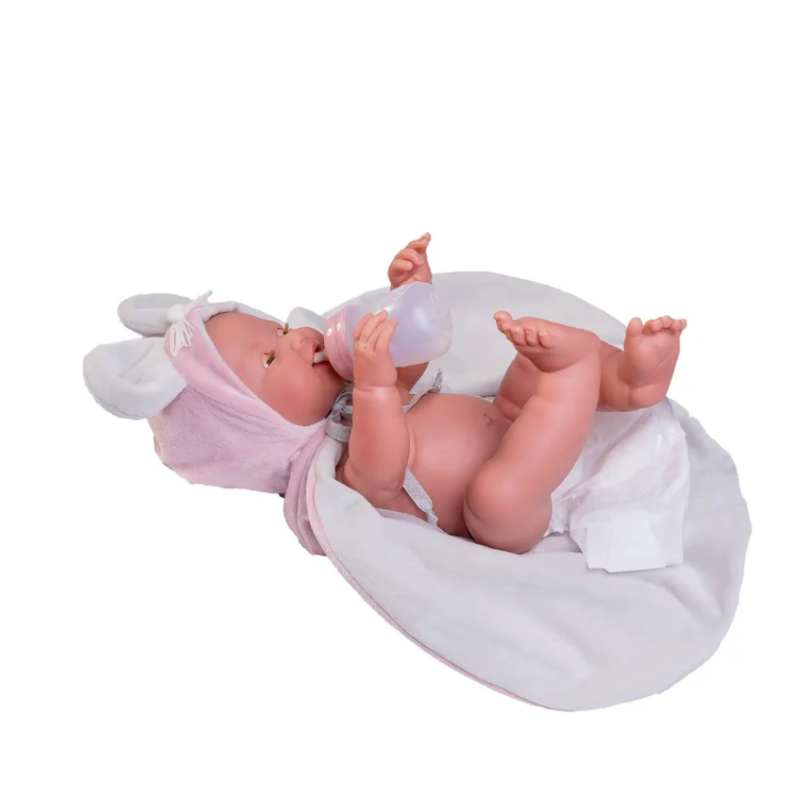 Antonio Juan Recién Nacida Mía Hace Pipí Con Neceser