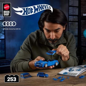 Hot Wheels Brick Shop Audi Avant RS2 1994 De Mattel 2