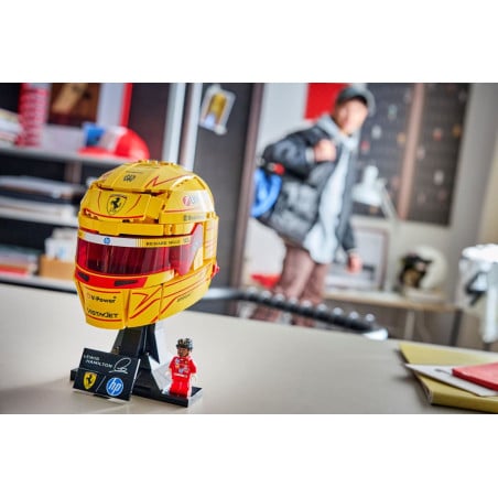 LEGO Editions Scuderia Ferrari HP: Casco De Lewis Hamilton 43022