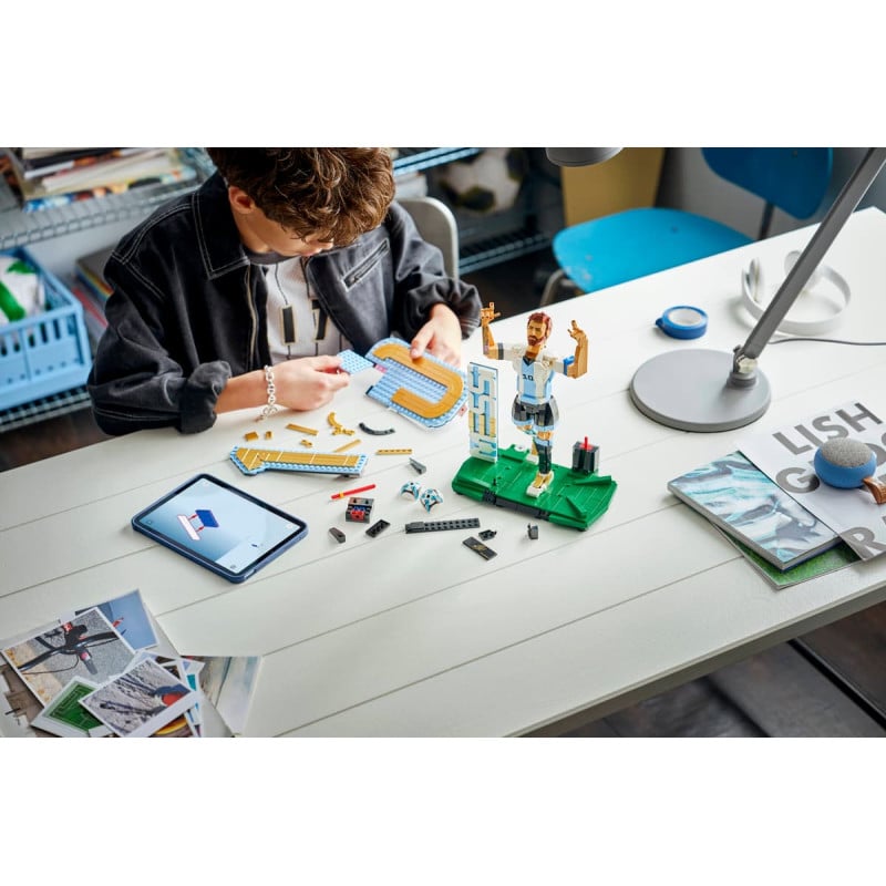 LEGO Editions Lionel Messi: Leyenda Del Fútbol 43015