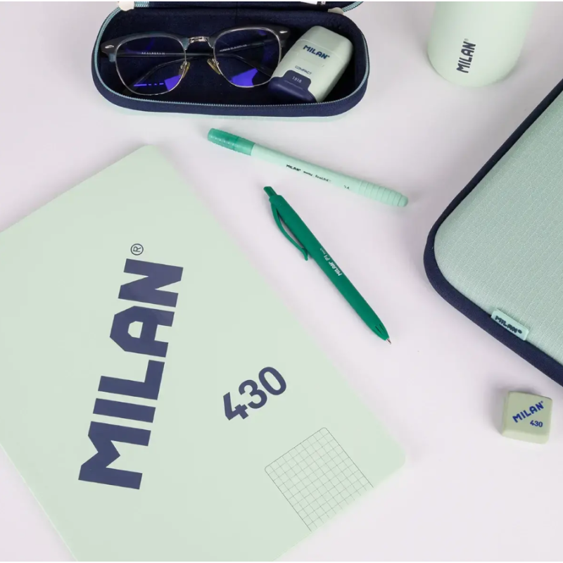 Libreta A4 Verde 48 Hojas Líneas Milan