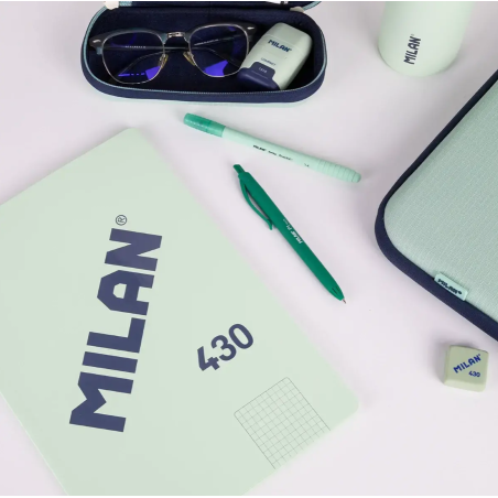 Libreta A4 Verde 48 Hojas Líneas Milan
