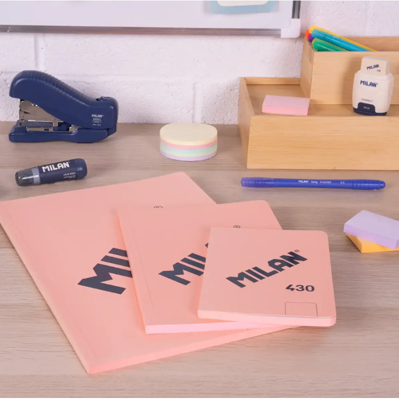 Libreta A4 Rosa 48 Hojas Líneas Milan
