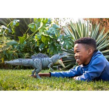 JW Giganotosaurus Colossal Chomp