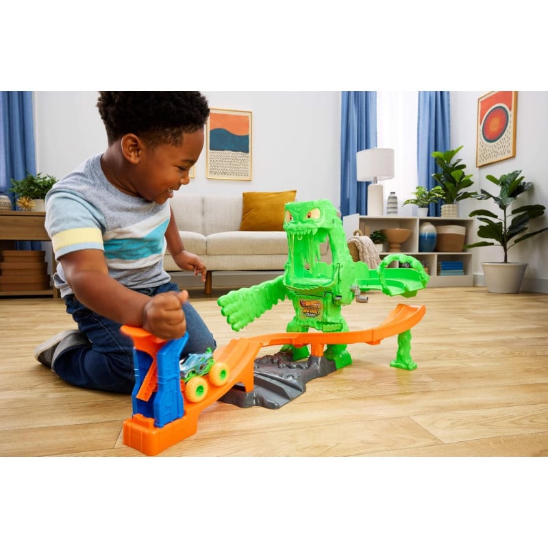 Hot Wheels Monster Trucks Mutant Monster Takedown Y Rhinomite