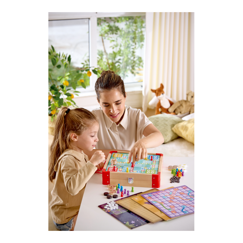 Hape Maletín 22 Juegos Clásicos