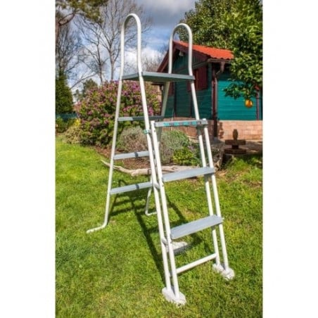 ESCALERA STANDAR DE PLATAFORMA