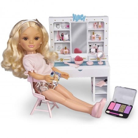 NANCY MAKE UP&TRENZAS DE COLORES