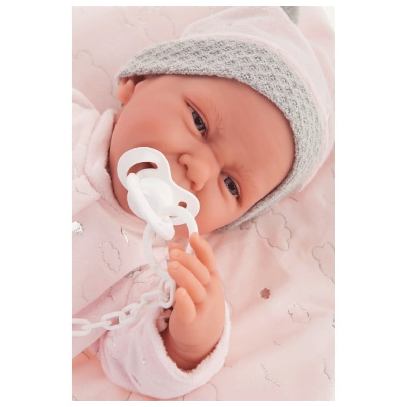 RECIEN NACIDA CARLA NUBES