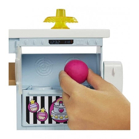 BARBIE Y SU PASTELERIA