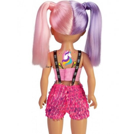 NANCY CADA DIA UN TATTOO