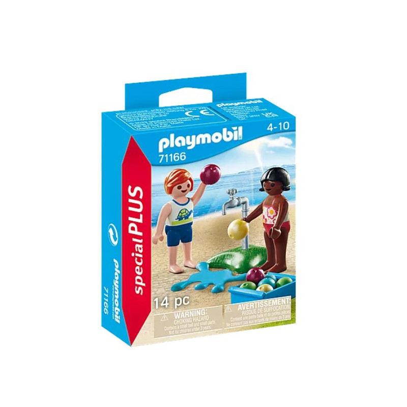 NIÑOS CON GLOBOS DE AGUA