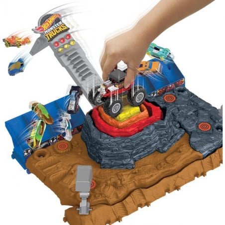 HW MONSTER TRUCK ARENA WORLD