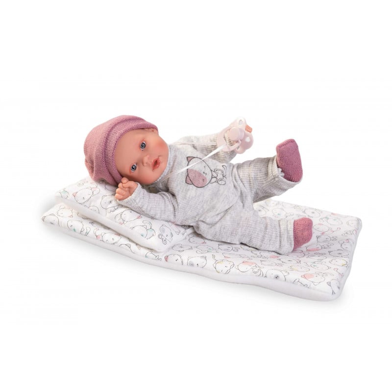 KIKA LAGRIMITAS EN SU CAMITA