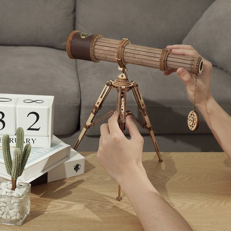 MAQUETA MONOCULAR TELESCOPE