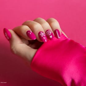 BARBIE NAIL STICKERS MAGENTA  2