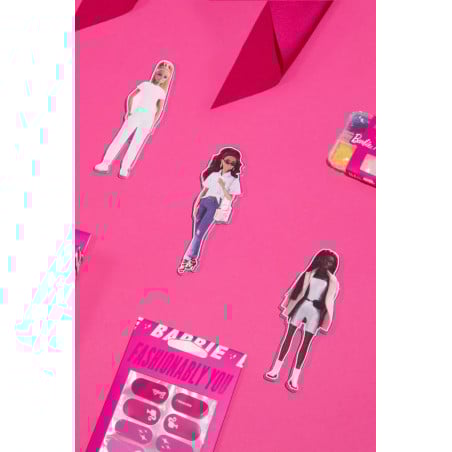 BARBIE LIMA DE UÑAS MUSEUM DAY