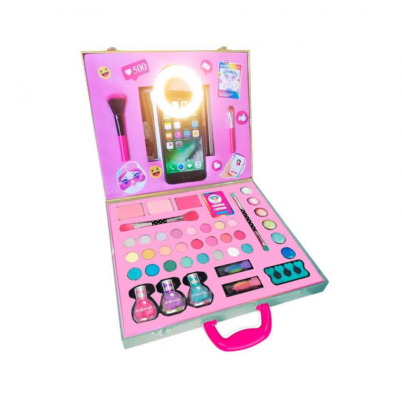 INFLUENCER MALETIN SELFIE