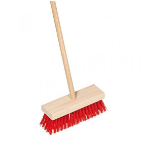 Escoba Infantil De Madera Roja