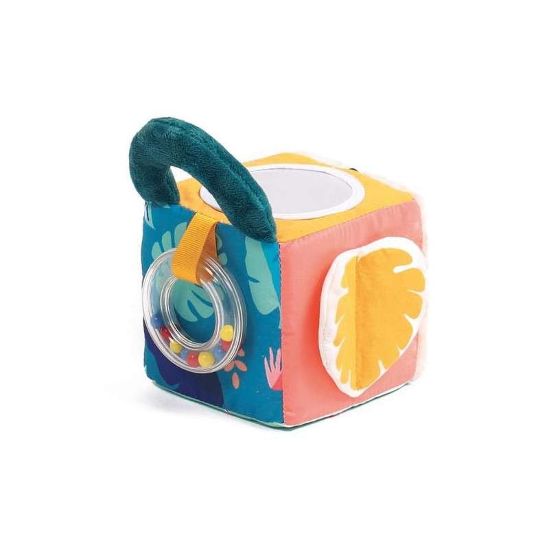 cubo de tela con actividades