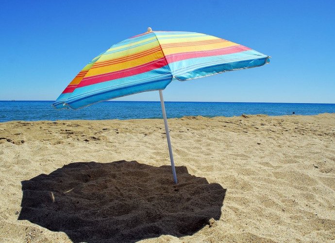 Sombrillas para la playa y el jardín: protégete del sol